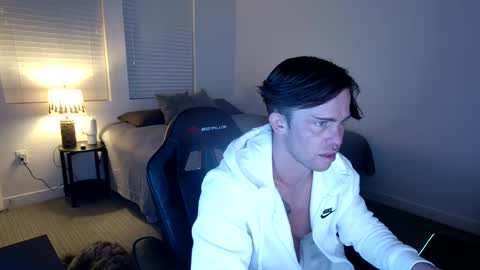 BlueEyedJayy online show from February 7, 4:37 am