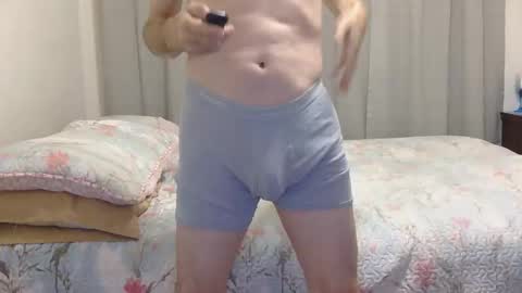 justasexyguyforu online show from November 12, 10:43 am