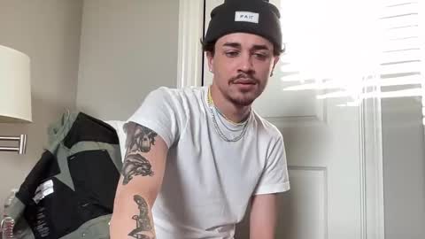 J online show from December 8, 11:51 pm