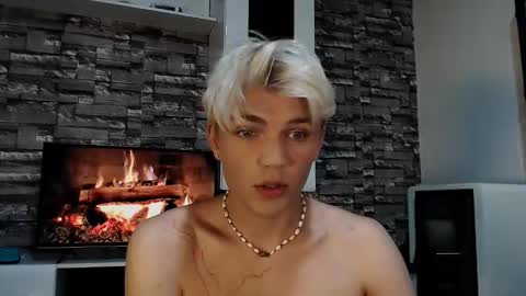 U bf Justin online show from November 3, 6:53 pm