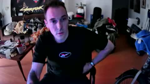 justinelsmith online show from March 7, 1:47 am