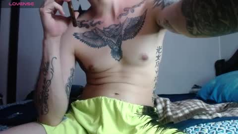 Justinsc online show from December 12, 9:26 pm