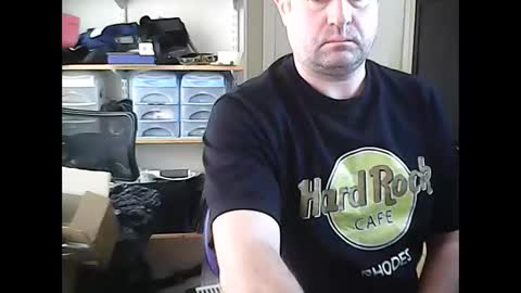 Snapshot of justmav chatting on December 17, 10:12 am justmav online show from December 17, 10:12 am