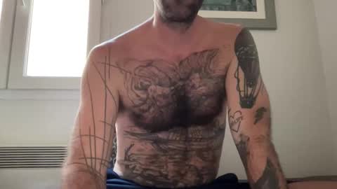 Snapshot of justmeandyou00 chatting on September 29, 7:40 am justmeandyou00 online show from September 29, 7:40 am