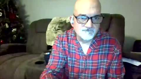 justredneck online show from December 12, 8:03 am