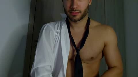 Snapshot of justynxxx1 chatting on October 30, 10:33 pm Justin online show from October 30, 10:33 pm