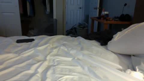 J and Sugar snap pea online show from September 21, 9:37 pm