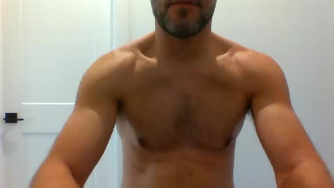 Snapshot of jwill80 chatting on January 7, 2:38 pm jwill80 online show from January 7, 2:38 pm