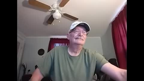 kabriggs137 online show from February 3, 10:54 pm