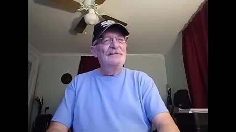 kabriggs137 online show from February 1, 1:23 am