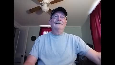 kabriggs137 online show from January 5, 8:31 pm