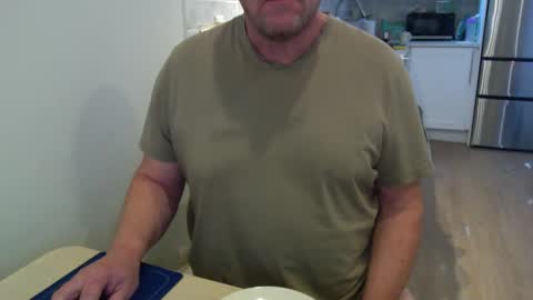 Cam with Me Vixens DM me online show from April 12, 2:40 pm