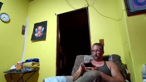 kansasfarmer1 online show from October 25, 12:23 am