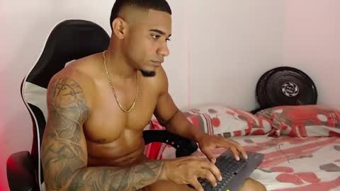 karl_jensennxx online show from June 2, 1:17 am