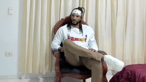 Snapshot of karlmarley1 chatting on December 25, 4:01 am Karl online show from December 25, 4:01 am