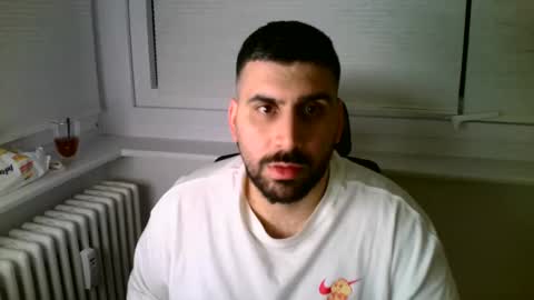 kayhanbln online show from February 21, 7:10 pm