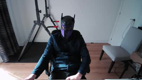 Neon online show from February 2, 3:53 pm