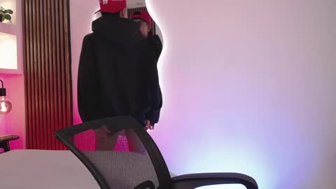 nico online show from April 9, 1:50 pm