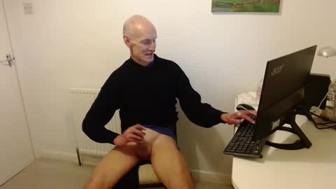 Snapshot of keithc440 chatting on February 25, 8:09 pm Keith online show from February 25, 8:09 pm