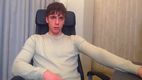 KellenWest online show from December 22, 10:12 am