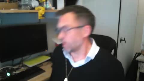 Snapshot of kelvin06133 chatting on March 5, 8:23 pm kelvin06133 online show from March 5, 8:23 pm