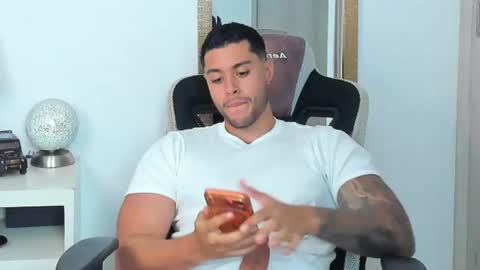 ken_mailik online show from July 3, 5:24 am