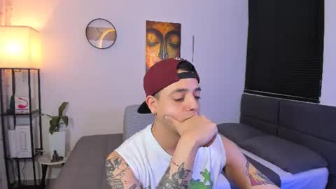 kendel_dimitri online show from July 7, 7:23 am