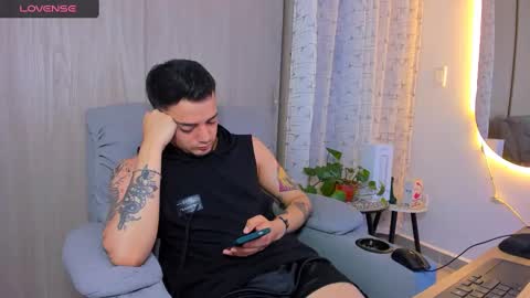 kendel_dimitri online show from September 28, 6:44 am