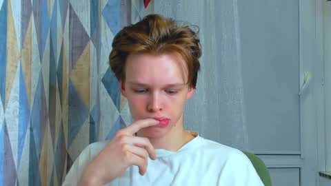 kenordi online show from April 9, 6:14 pm