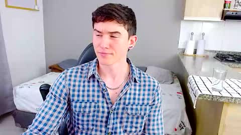 Santiago online show from February 11, 3:00 am