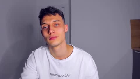 Peter     online show from October 26, 7:05 pm