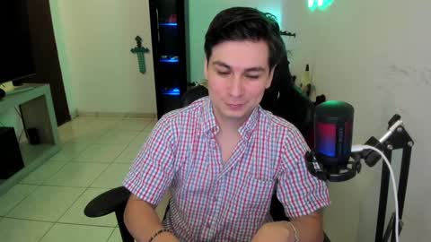 Kevin online show from December 25, 11:53 pm