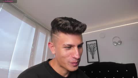 Kevin Ahs online show from October 25, 10:22 pm