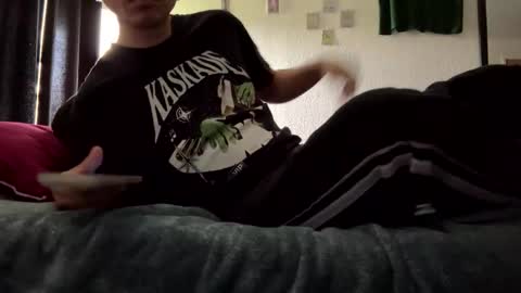 kevinderon1 online show from April 18, 8:31 pm