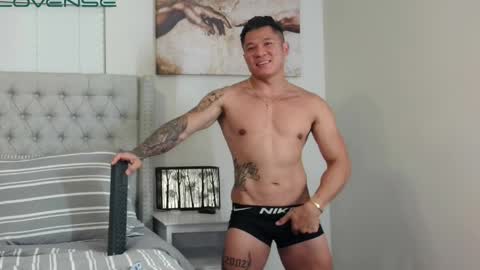 kevinkham online show from April 9, 11:44 pm