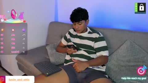 kevin and ottis online show from October 1, 11:08 pm