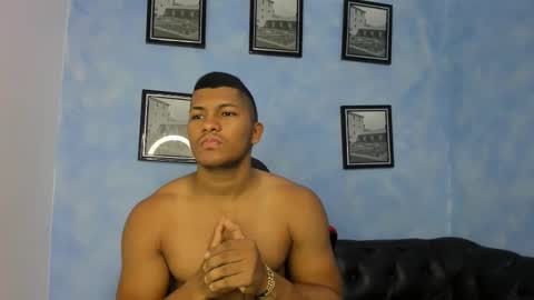 khen_west1 online show from October 27, 8:11 pm