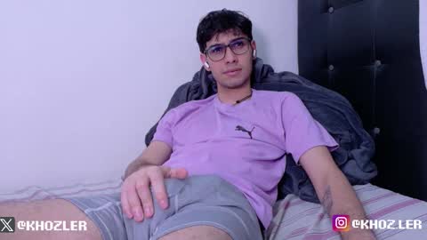 khozler_ online show from March 10, 3:56 am