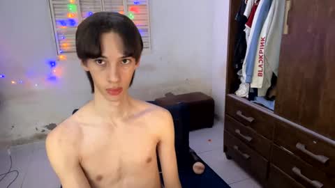 kiantwink online show from January 14, 6:34 am