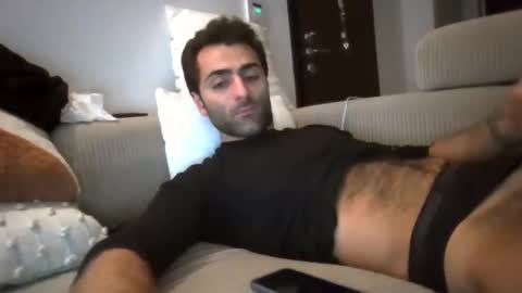 kikkus01 online show from December 13, 5:00 pm