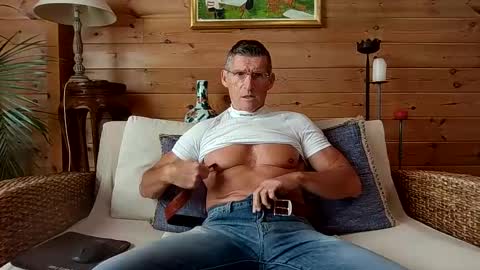 kimonoblues online show from December 18, 10:00 am