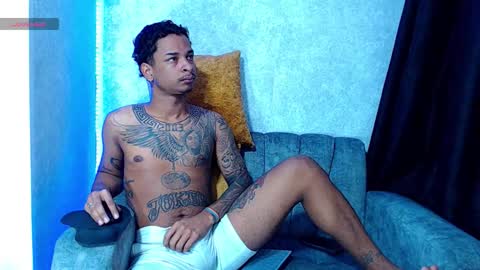 king__boy_ online show from January 6, 7:40 pm