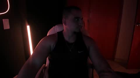 King Bear online show from February 16, 1:36 am