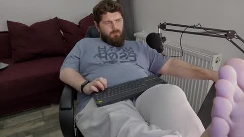 Marti online show from February 7, 4:03 pm