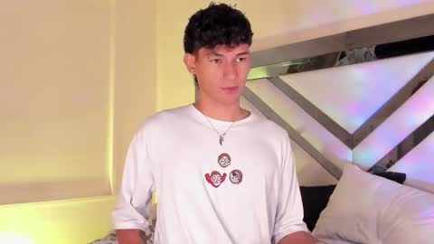  A L E X  online show from February 4, 4:05 am