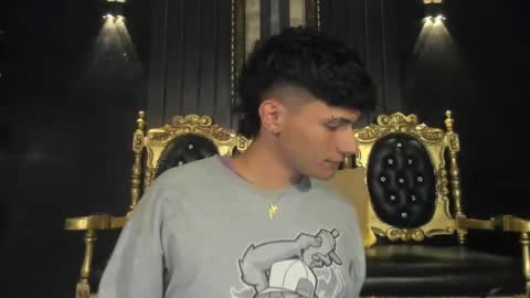  A L E X  online show from December 11, 4:09 am