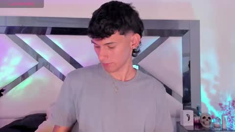  A L E X  online show from January 26, 5:02 am