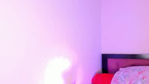  A L E X  online show from September 15, 4:52 pm