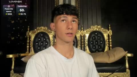  A L E X  online show from December 6, 12:34 am