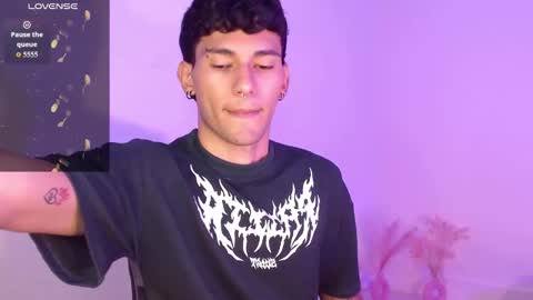  A L E X  online show from October 15, 4:47 pm